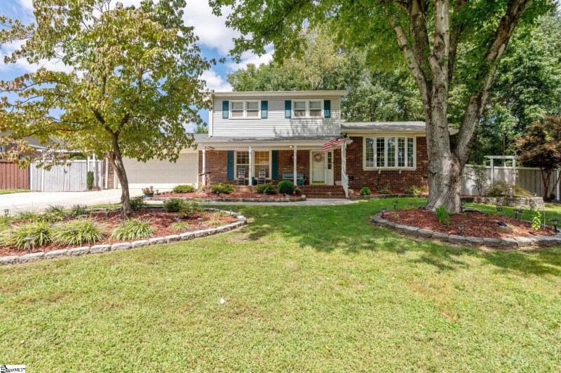 Sheffield Forest, Taylors Community