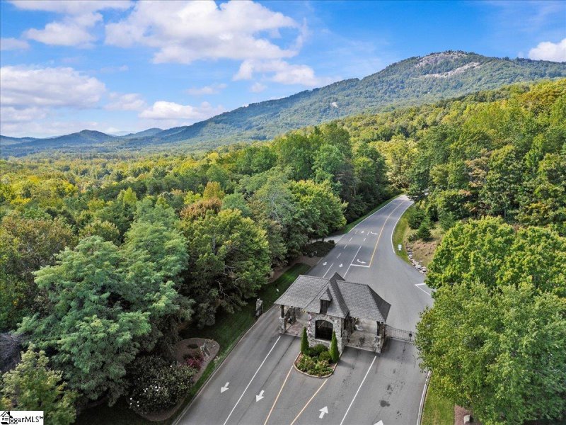Property image 4 of 19 Grosbeak Way in The Cliffs at Glassy, Landrum, SC 29356