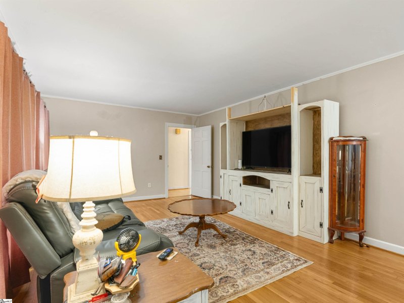 Property image 4 at 115 Kingston Drive, Laurens, SC 29360