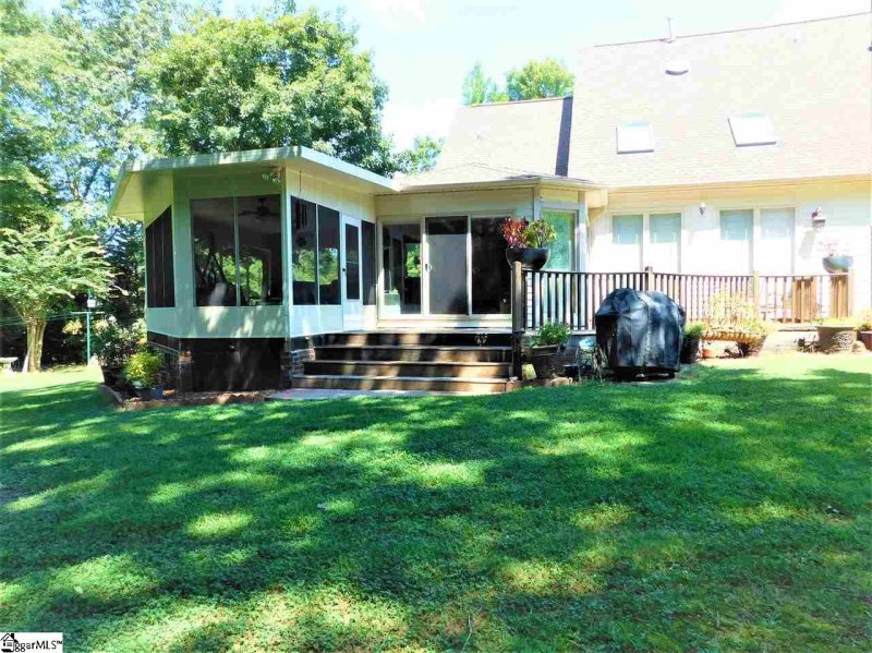 Property image 5 of 102 Lex Court in Woodland Hills, Greer, SC 29651