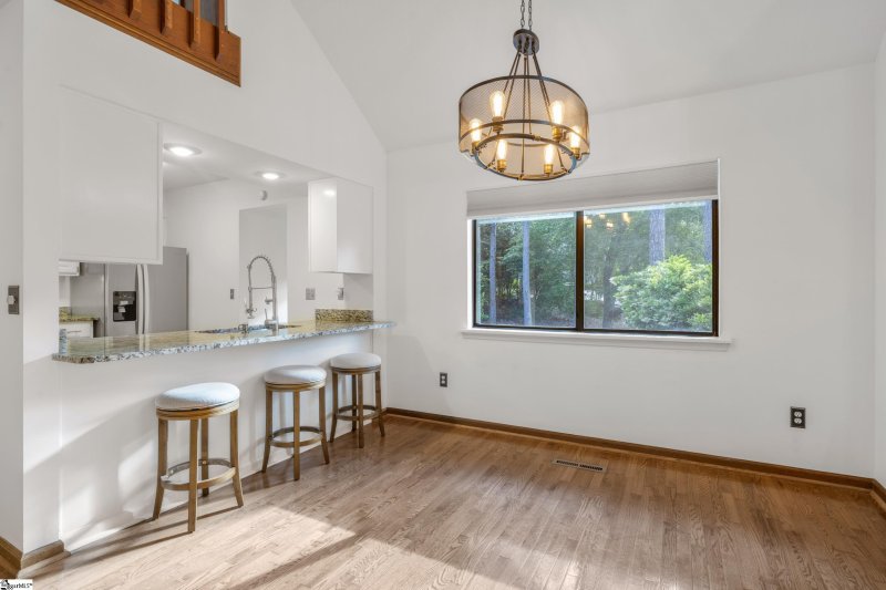 Property image 3 of 110 Safe Harbor Circle in Keowee Key, Salem, SC 29676