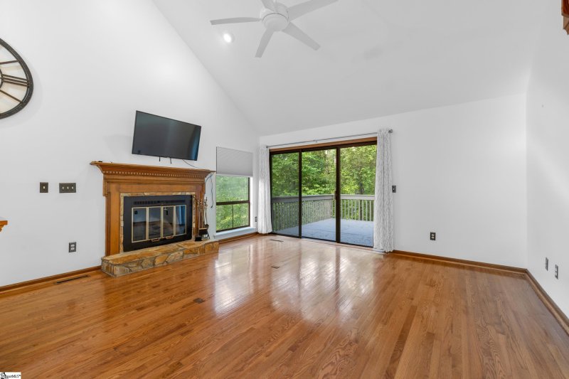 Property image 5 of 110 Safe Harbor Circle in Keowee Key, Salem, SC 29676