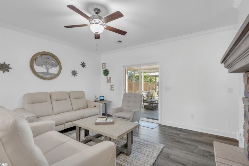 Property image 3 at 44 Tannery Drive, Greer, SC 29651