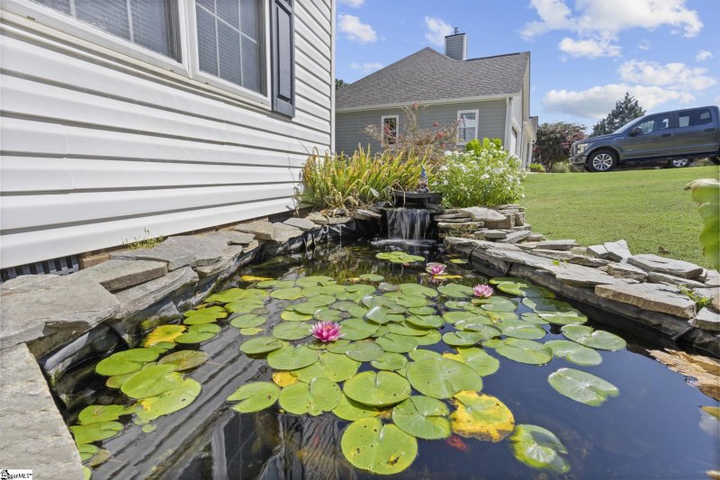 Property image 4 of 305 Wildmarsh Road in Mallard Green, Piedmont, SC 29673