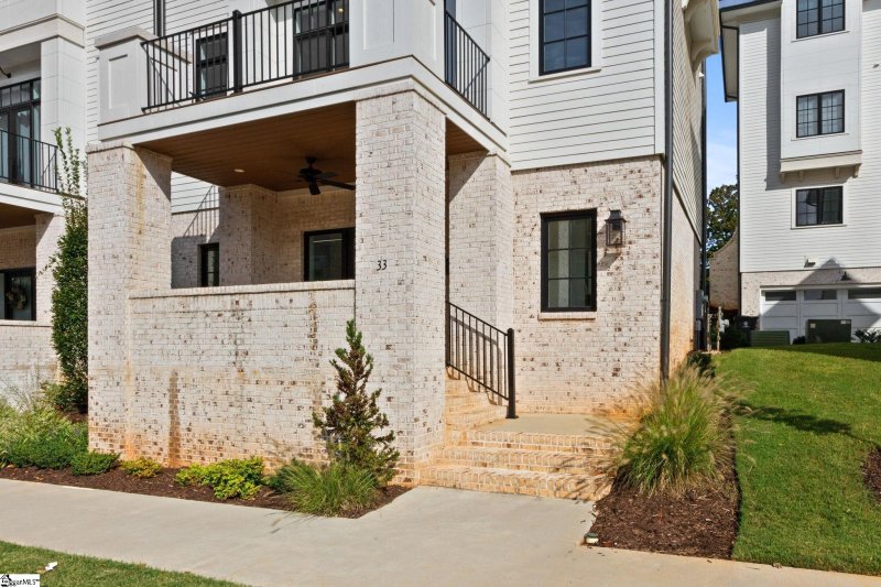 Property image 2 at 33 Thruston Street, Greenville, SC 29605