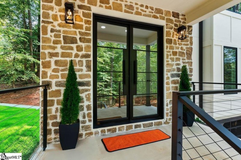 Property image 4 of 281 Loch Lomond Drive in Glen Holly, Pickens, SC 29671