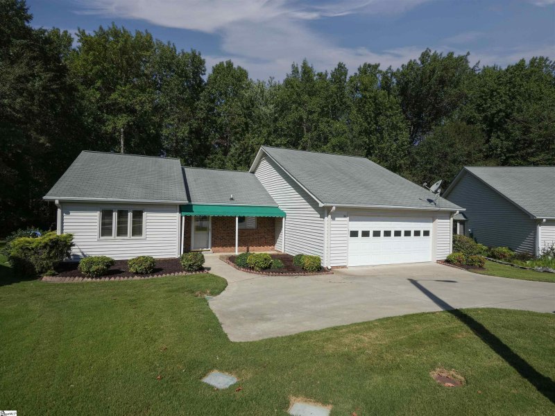 21 Creekdale Court