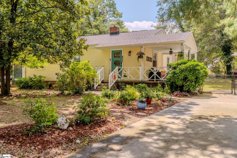411 Crosby Circle