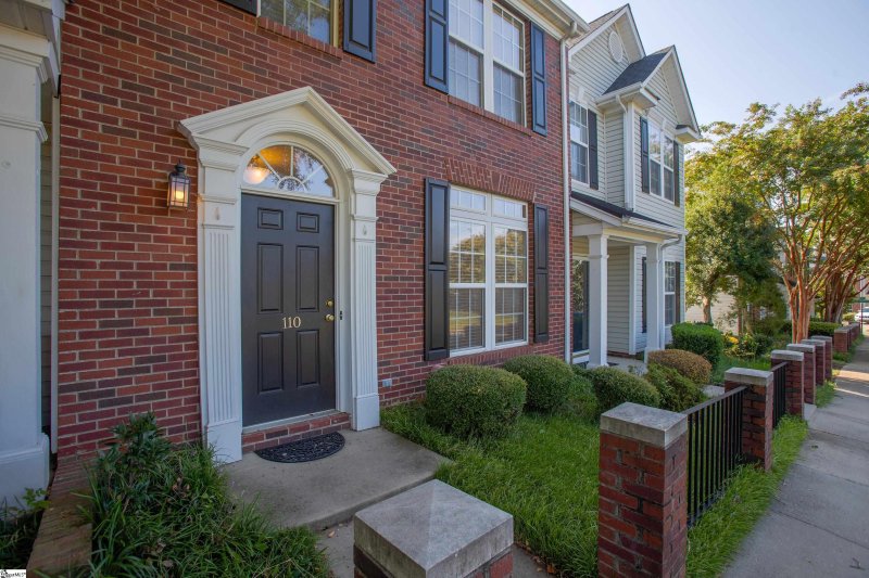 Property image 3 of 110 Auburn Top Lane in Hadley Park, Mauldin, SC 29662