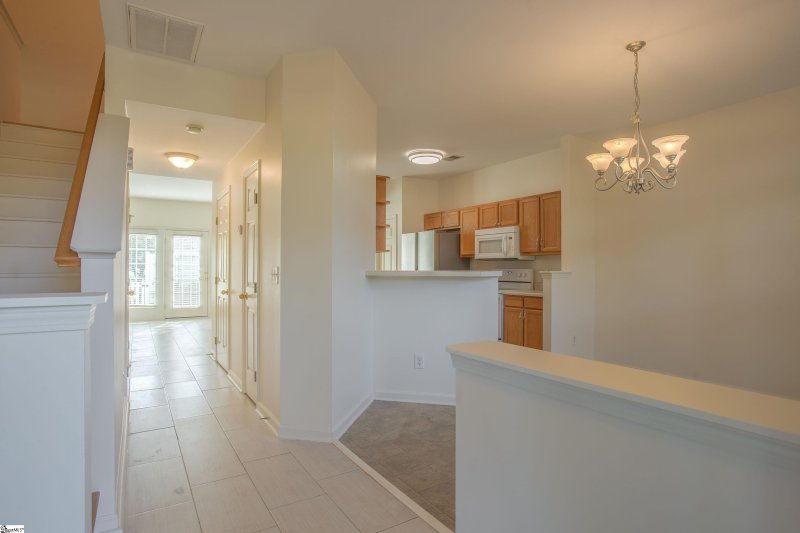 Property image 4 of 110 Auburn Top Lane in Hadley Park, Mauldin, SC 29662
