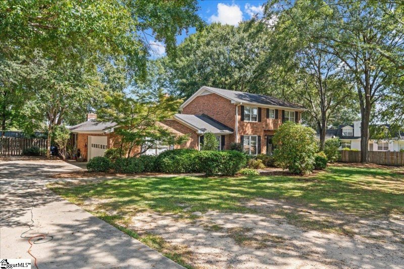 Property image 2 of 100 Belmont Drive in Belmont Estates, Fountain Inn, SC 29644