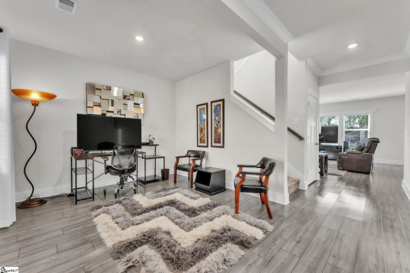 Property image 3 of 328 Roderick Lane in Arden Woods, Greenville, SC 29605