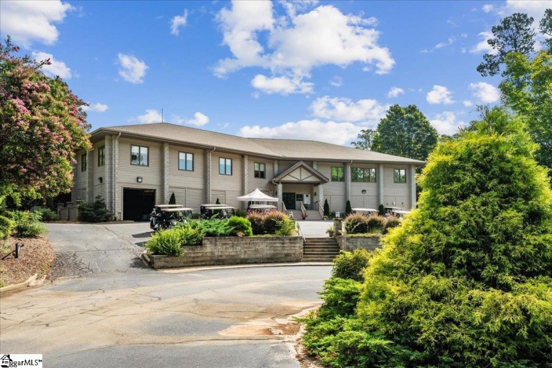 Property image 5 of 700 Captains Cove Court in Keowee Key, Salem, SC 29676