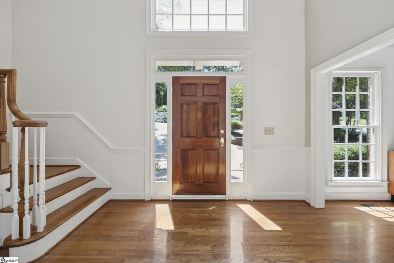 Property image 2 at 3 Club Forest Lane, Greenville, SC 29605