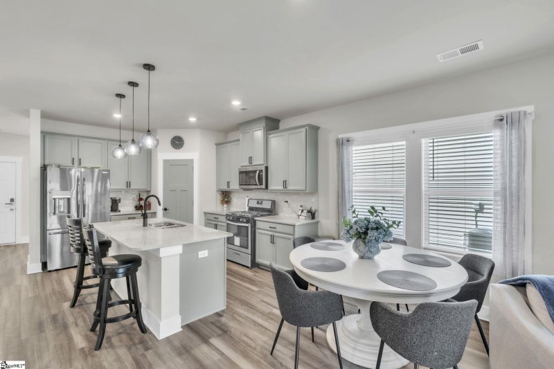 Property image 5 of 351 Pewter Circle in Highland Chase, Simpsonville, SC 29680