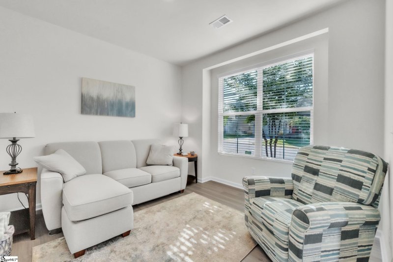 Property image 2 of 10 Leander Drive in ONeal Village, Greer, SC 29651