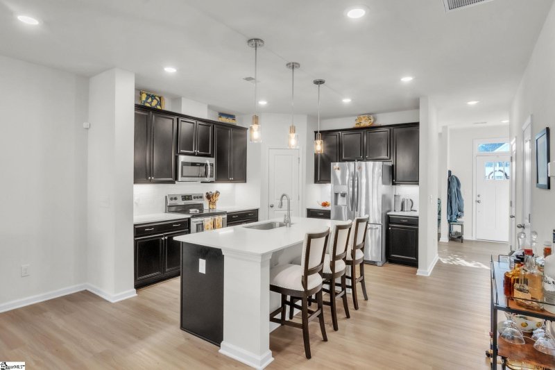 Property image 3 of 10 Leander Drive in ONeal Village, Greer, SC 29651