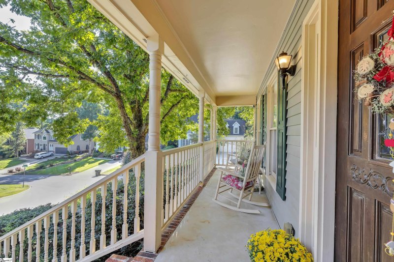 Property image 4 of 409 Woodway Drive in Pelham Falls, Greer, SC 29651