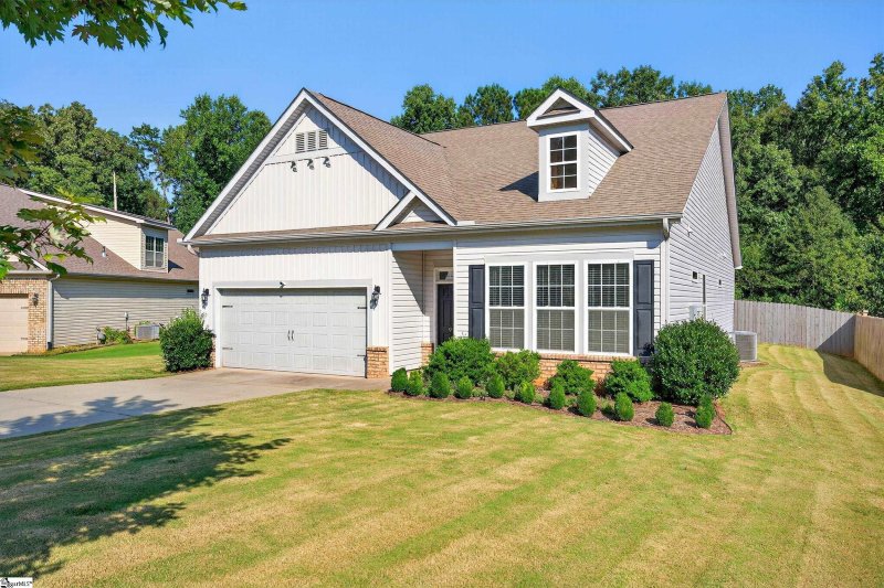 Property image 3 at 970 Deepwood Court, Boiling Springs, SC 29316