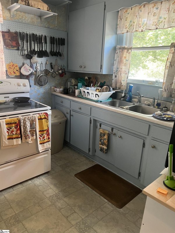 Property image 3 of 153 White Oak Road in Park Hills, Spartanburg, SC 29301