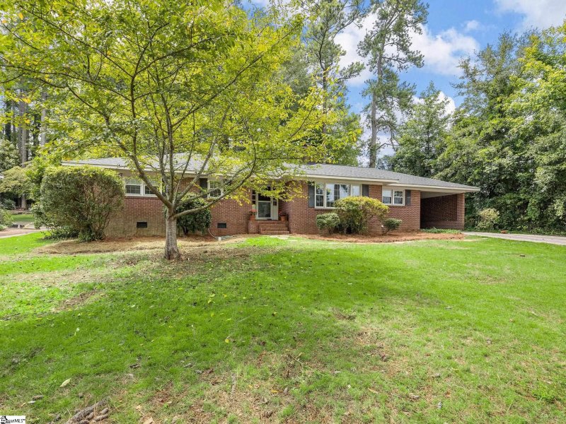 Property image 4 of 109 Pinetree Circle in Fernwood, Spartanburg, SC 29307