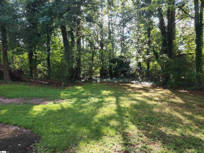 Property image 2 at 11 Knollview Drive, Greenville, SC 29611