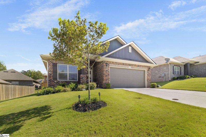 Property image 2 at 512 Flying Squirrel Way, Greenville, SC 29605