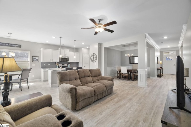 Property image 3 at 512 Flying Squirrel Way, Greenville, SC 29605
