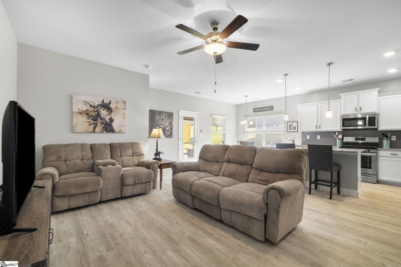 Property image 4 at 512 Flying Squirrel Way, Greenville, SC 29605