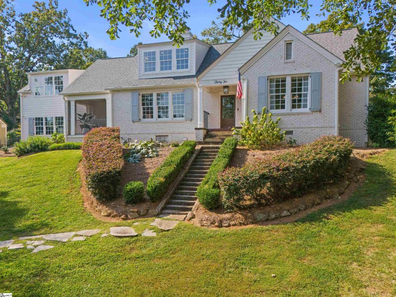 Property image 3 of 32 Country Club Drive in Greenville Country Club, Greenville, SC 29605