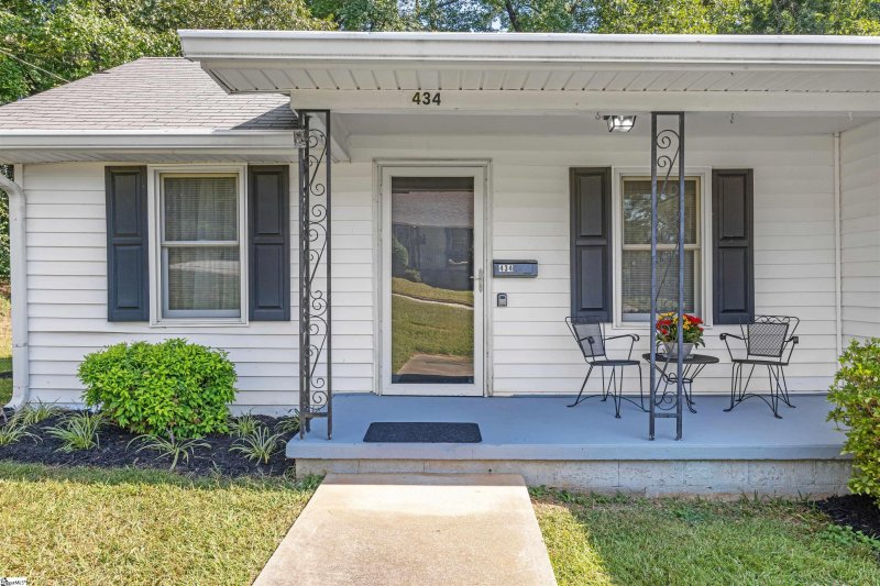 Property image 4 of 434 Pennsylvania Avenue in Greer Mill Village, Greer, SC 29651