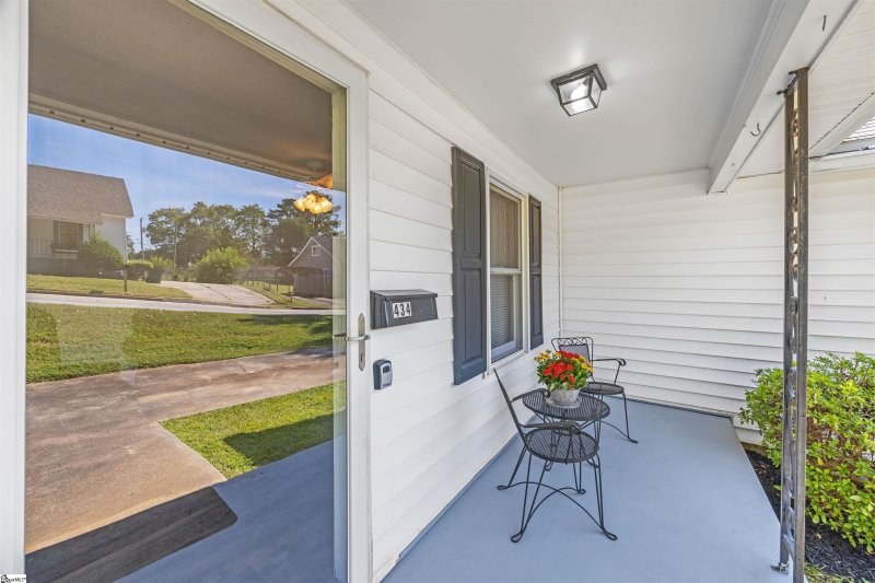 Property image 5 of 434 Pennsylvania Avenue in Greer Mill Village, Greer, SC 29651