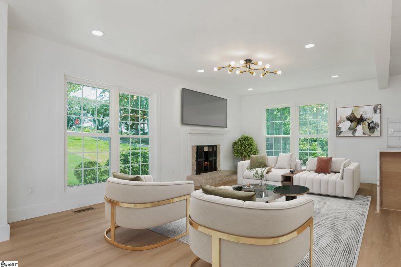 Property image 4 of 101 Ashford Avenue in Vista Hills, Greenville, SC 29609