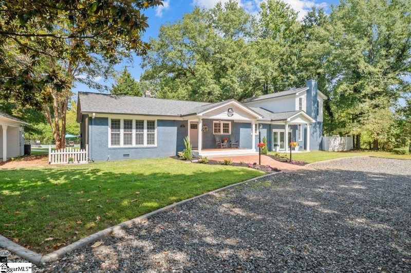 Property image 2 of 213 Harts Lane in None, Simpsonville, SC 29681