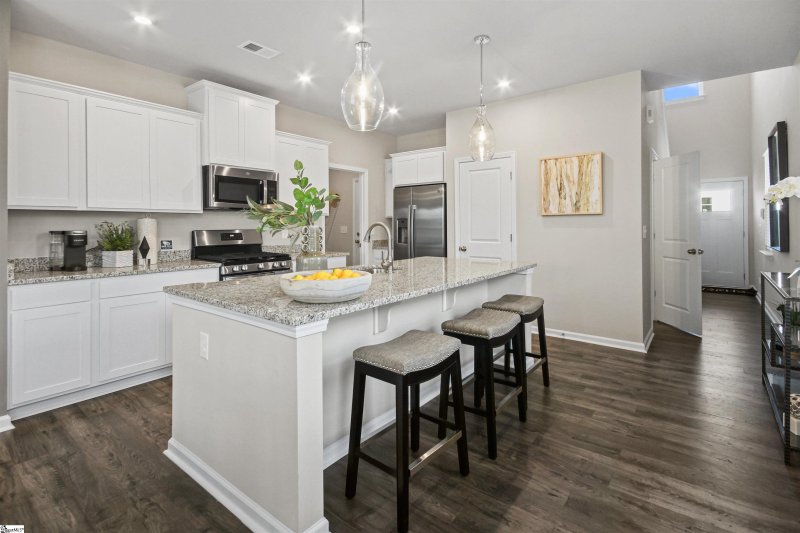 Property image 3 of 1408 Apple Butter Drive in Persimmon Hill, Lyman, SC 29365