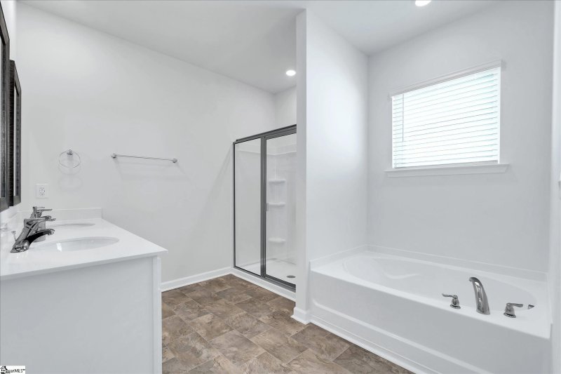 Property image 5 of 417 Ridge Climb Trail in Brookside Farms, Greer, SC 29651