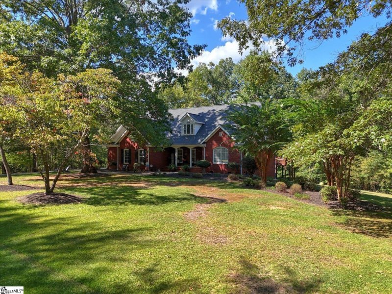 Property image 2 of 190 Heritage Drive in Heritage Estate, Pickens, SC 29671