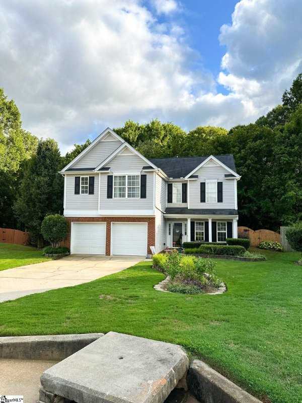 Property image 2 at 630 Fairview Lake Way, Simpsonville, SC 29680