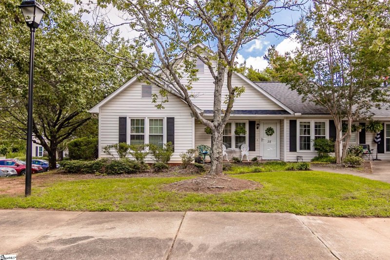 Property image 2 of 2001 Pelham Road in Green Creek, Greenville, SC 29615