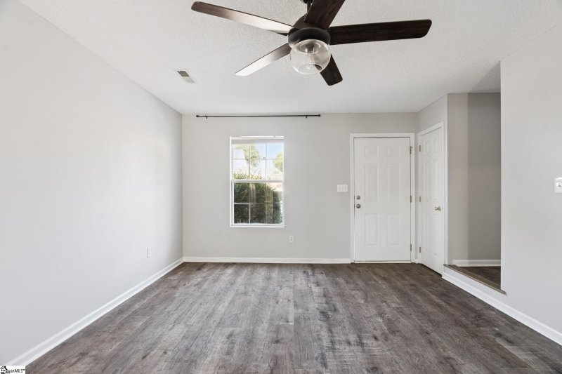 Property image 3 of 44 Hayfield Lane in Hammett Farms, Greer, SC 29650