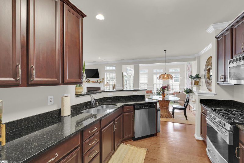 Property image 4 of 322 Majesty Court in The Townes at Pelham, Greenville, SC 29615