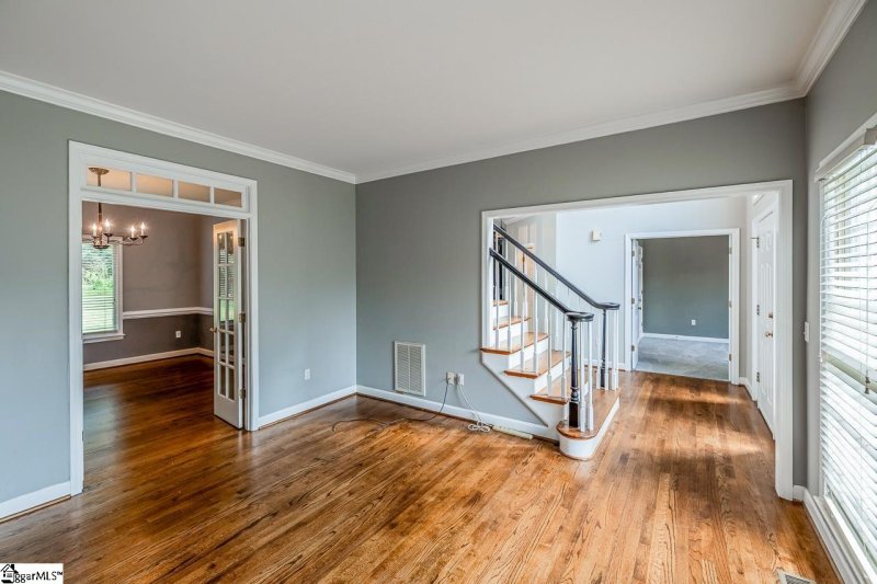 Property image 5 of 32 English Oak Road in Stonehaven, Simpsonville, SC 29681