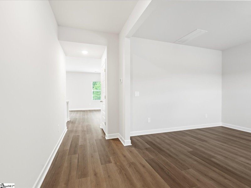 Property image 5 of 215 Merriweather Way in Holland Park, Spartanburg, SC 29306