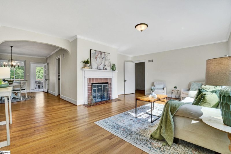 Property image 4 at 306 Hickory Street, Clinton, SC 29325