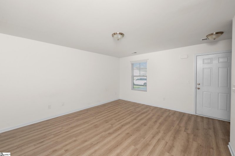 Property image 5 of 422 Seaborn Circle in Other, Pendleton, SC 29670