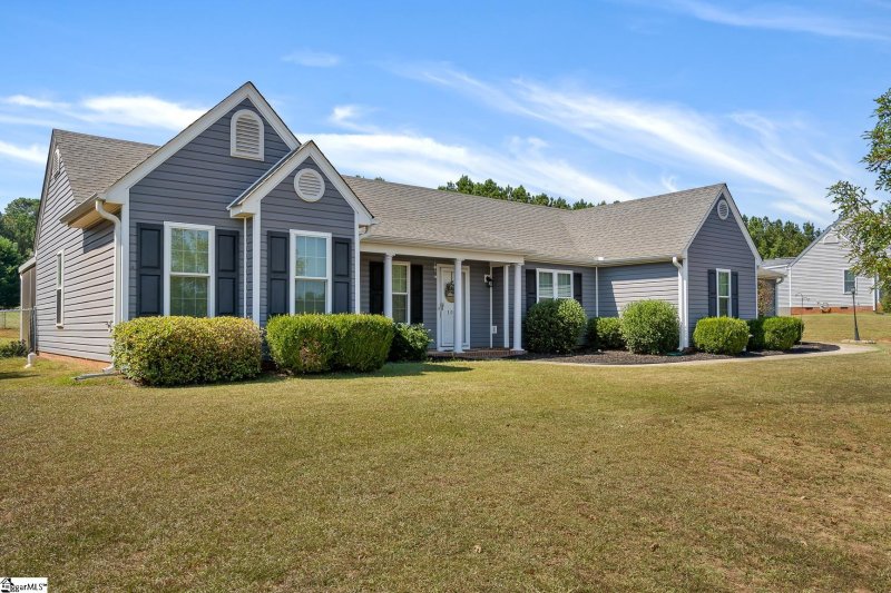 Property image 3 of 104 Lighthouse Drive in Hidden Anchor, Williamston, SC 29697