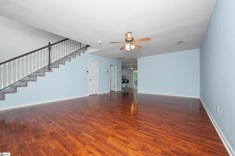 Property image 3 of 109 Twinflower Drive in Wildflower Meadows, Taylors, SC 29687