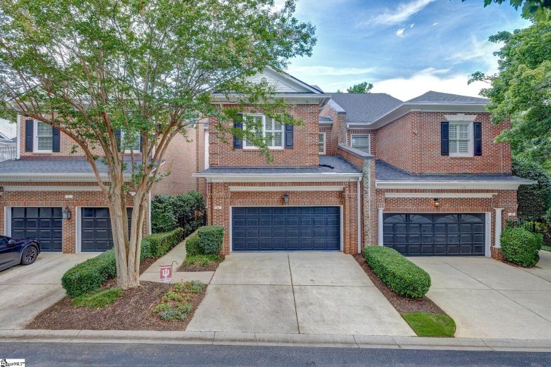 1400 Thornblade Boulevard