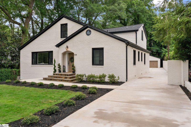 Property image 5 of 118 Tindal Avenue in Alta Vista, Greenville, SC 29605