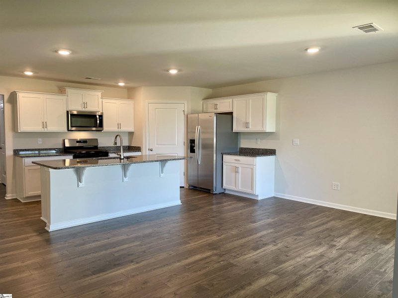Property image 3 of 1416 Slades Street in Lakestone, Woodruff, SC 29388